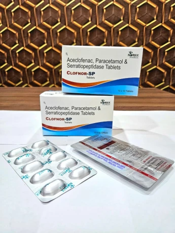 ACECLOFENAC, PARACETAMOL & SERRATIOPEPTIDASE TABLET 1