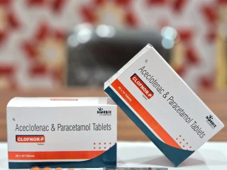 ACECLOFENAC & PARACETAMOL TABLET