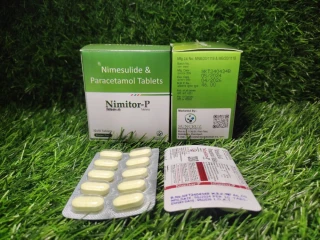 Nimesulide and paracetamol tablets