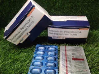 Aceclofenac paracetamol & serratiopeptidase tablet