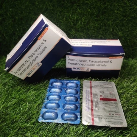 Aceclofenac paracetamol & serratiopeptidase tablet 1